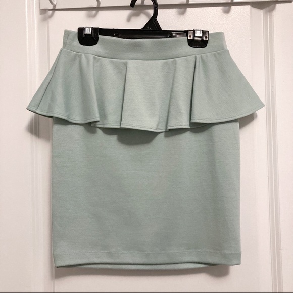 Forever 21 Mint/Light Blue Peplum Skirt Size S - Picture 1 of 5